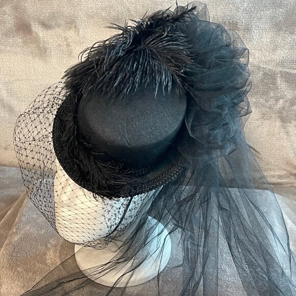Ms. Purdy Orginal top hat fascinator - Picture 3 of 11